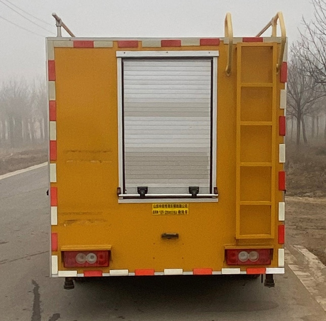 救险车图片
