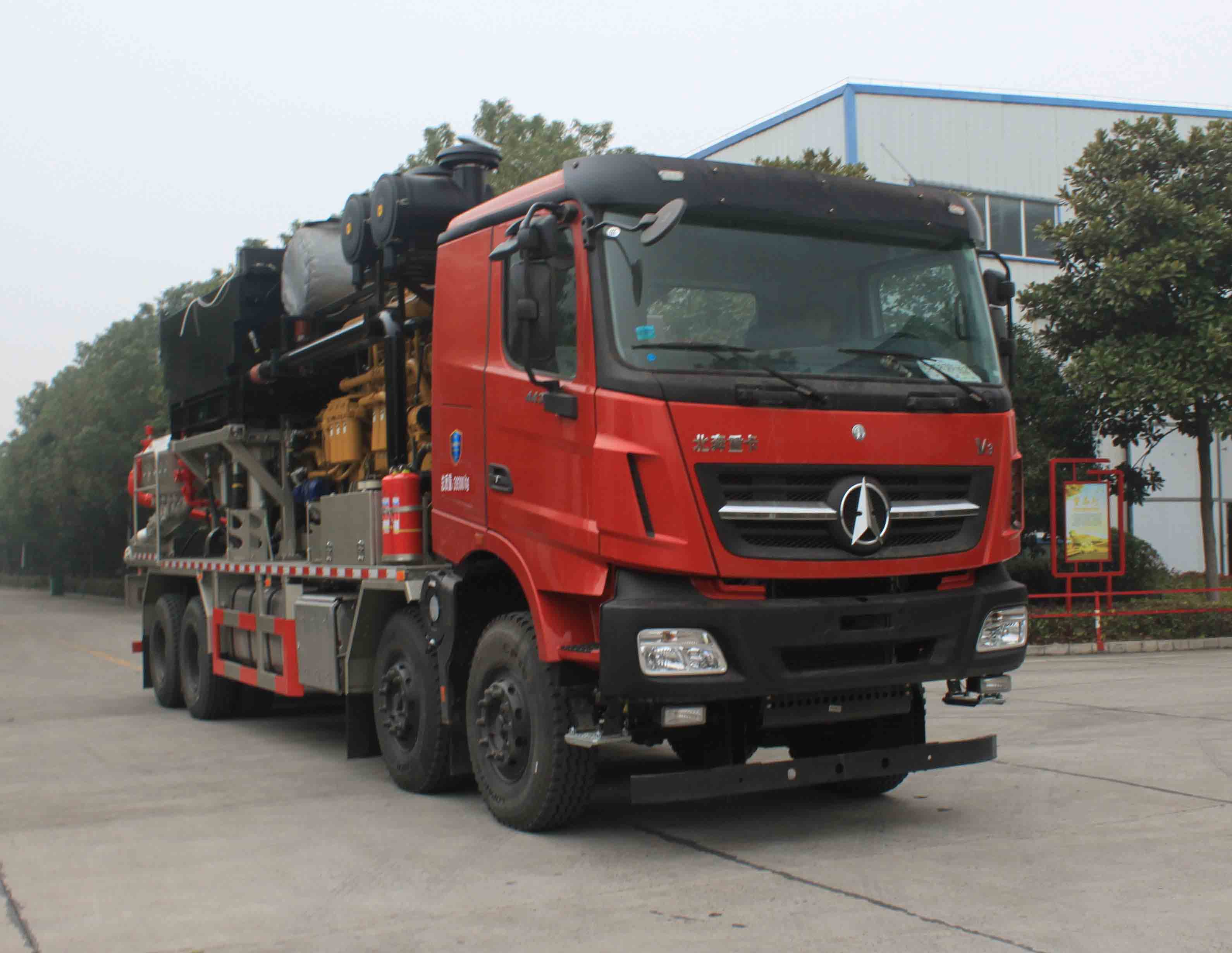 KHZ5390TYL型压裂车图片