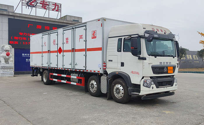专力牌ZLC5267XRQZ6易燃气体厢式运输车