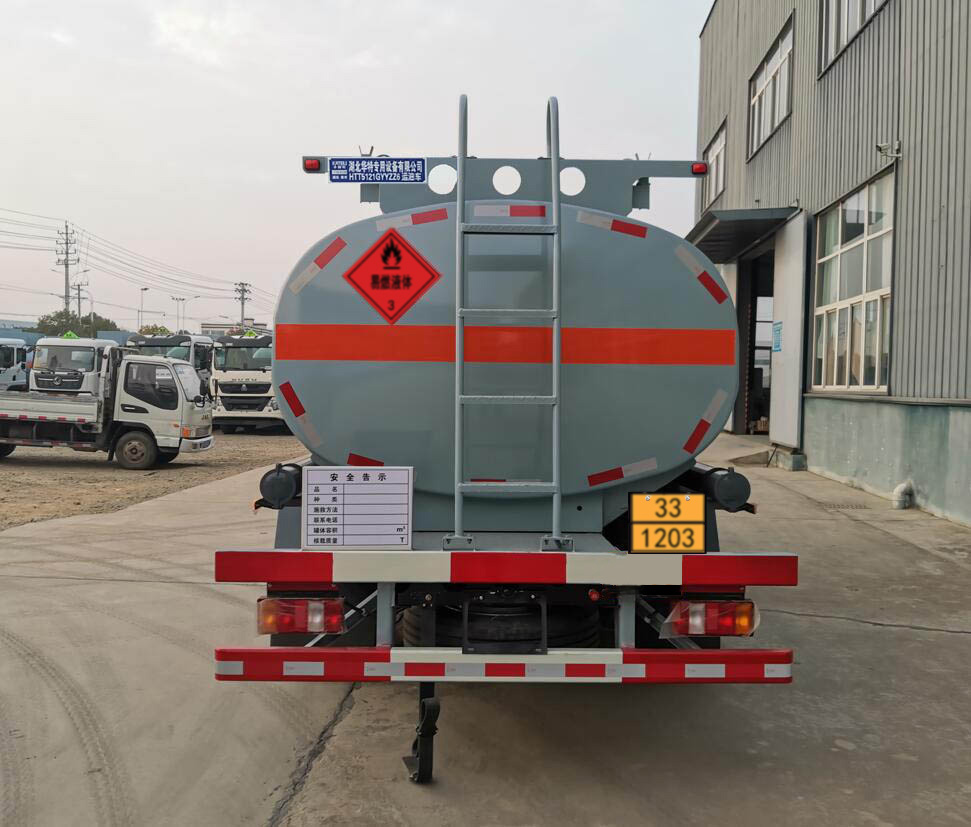 卡特利牌HTT5121GYYZZ6運(yùn)油車公告圖片