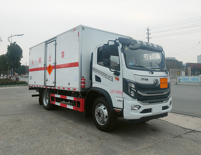 专力牌ZLC5126XQYE6爆破器材运输车