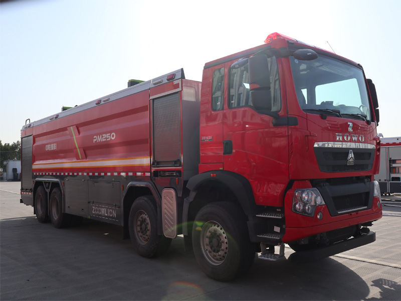 中联牌ZLF5434GXFPM250泡沫消防车公告图片