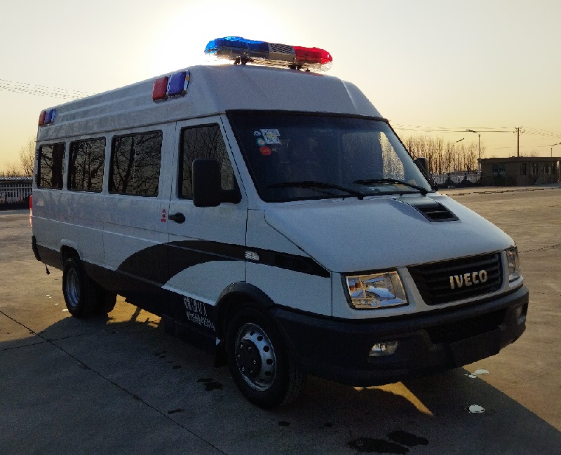 格仑特牌GLT5043XQC囚车
