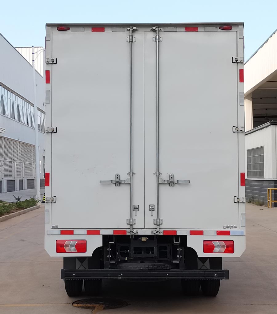 江鈴牌JX5084XXYTGH26廂式運(yùn)輸車公告圖片