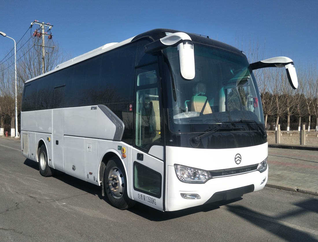 唯航牌AND5146XYL医疗车