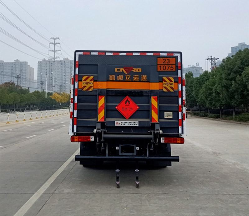 楚飞牌CLQ5180TQP6BJ气瓶运输车公告图片
