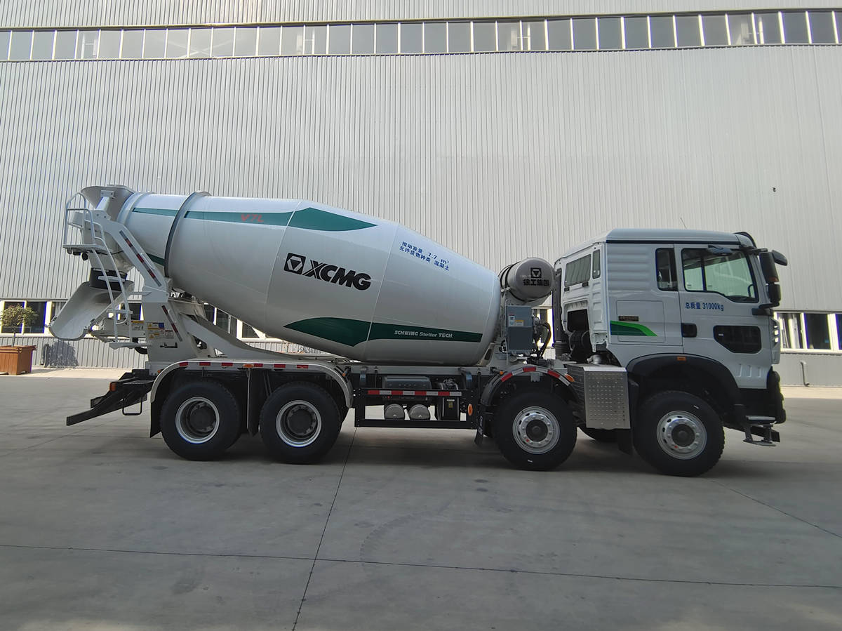徐工牌XZS5318GJBC1Z7混凝土攪拌運(yùn)輸車公告圖片