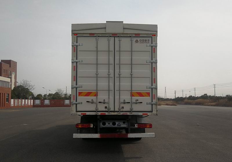 汕德卡牌ZZ5186XYKN711GF1B1翼開啟廂式車公告圖片