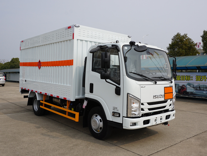 江铃江特牌JMT5049XRQXG26A易燃气体厢式运输车