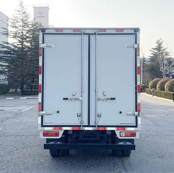 福田牌BJ5045XXY9JBA-32廂式運輸車公告圖片