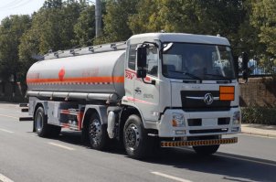 运油车