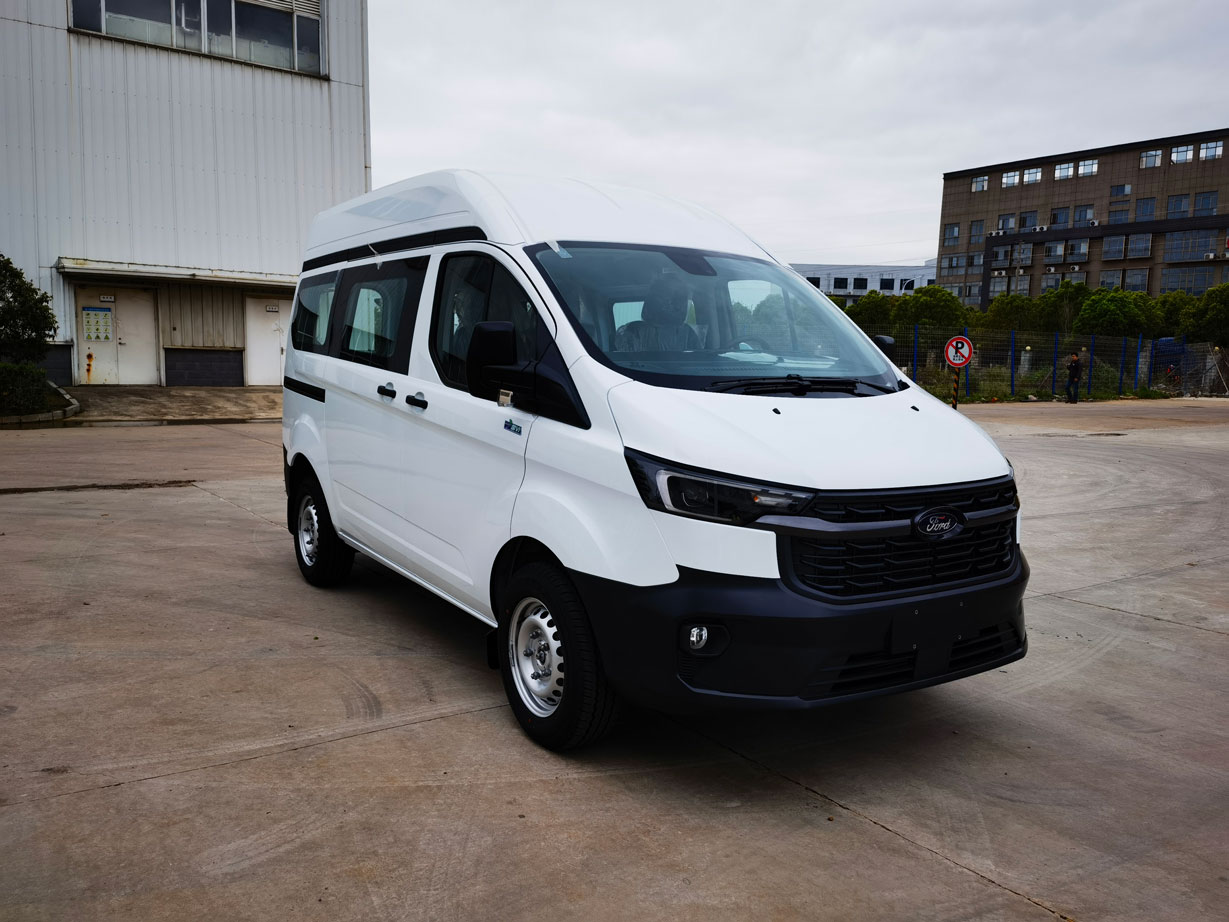 江铃全顺牌5米5座多用途乘用车(JX6503TM-L6)