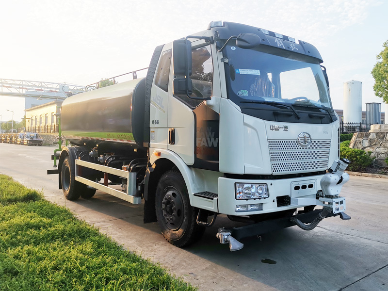 启敬牌QHV5185GPSCA6绿化喷洒车