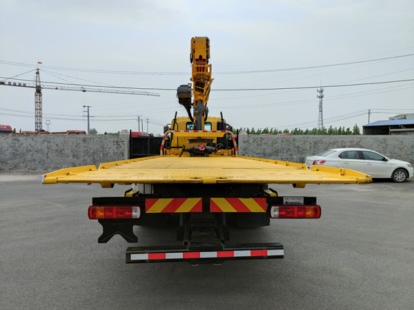 盼科牌AXH5184TQZ6FT清障车公告图片