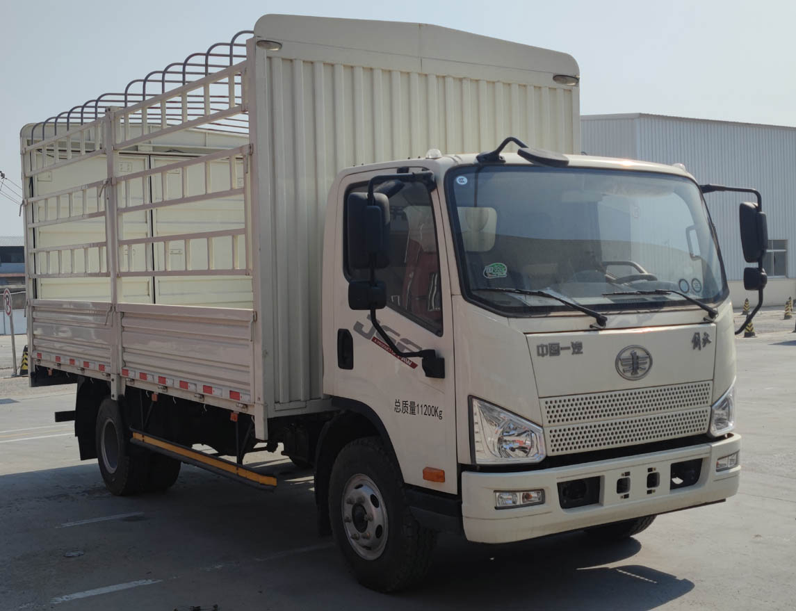 解放牌CA5112CCYP40K59L3E6A84仓栅式运输车