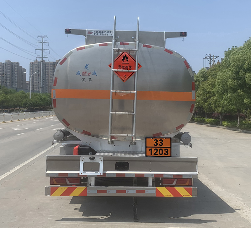 楚飛牌CLQ5264GYY6SXA鋁合金運(yùn)油車公告圖片