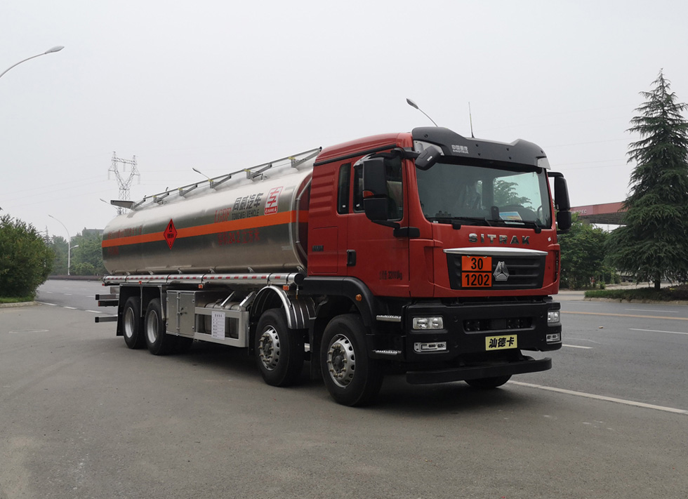 专威牌HTW5322GYYLZZC6铝合金运油车