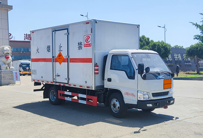 专力牌ZLC5041XQYJ6爆破器材运输车