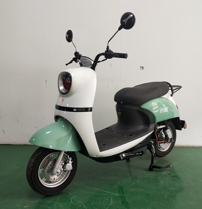 世纪雄风牌XF1500DT电动两轮摩托车图片