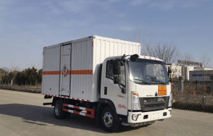 大力牌DLQ5041XRGZZ6易燃固体厢式运输车