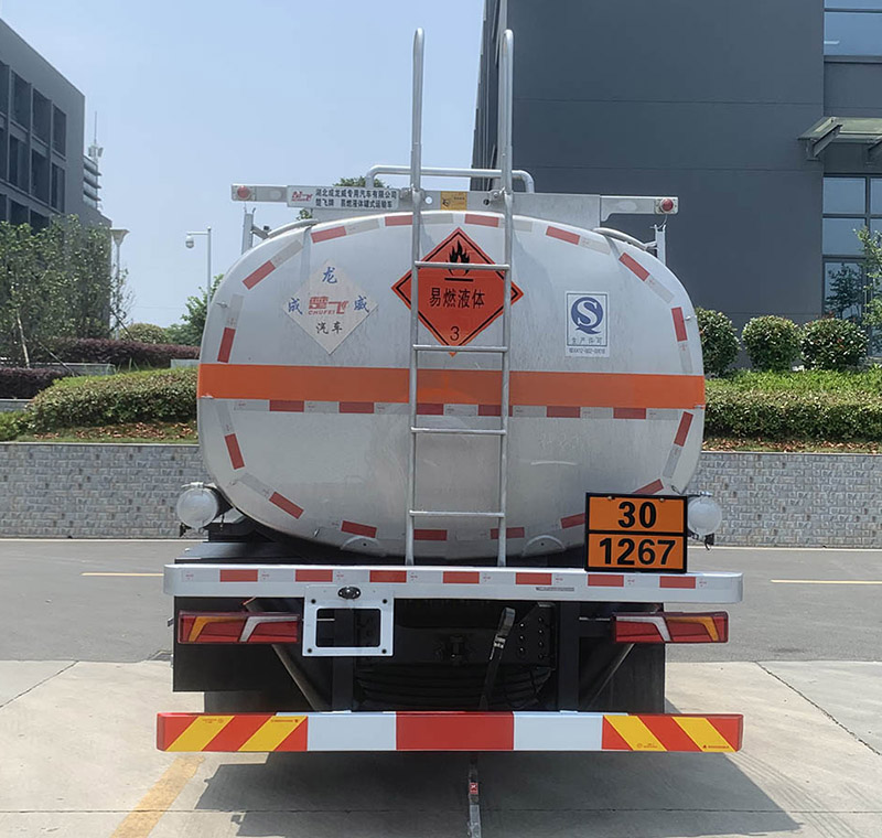 楚飞牌CLQ5261GRY6SX易燃液体罐式运输车公告图片