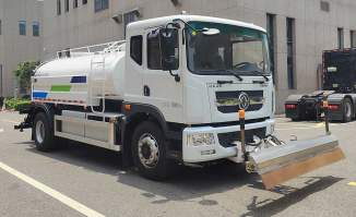 纯电动清洗洒水车