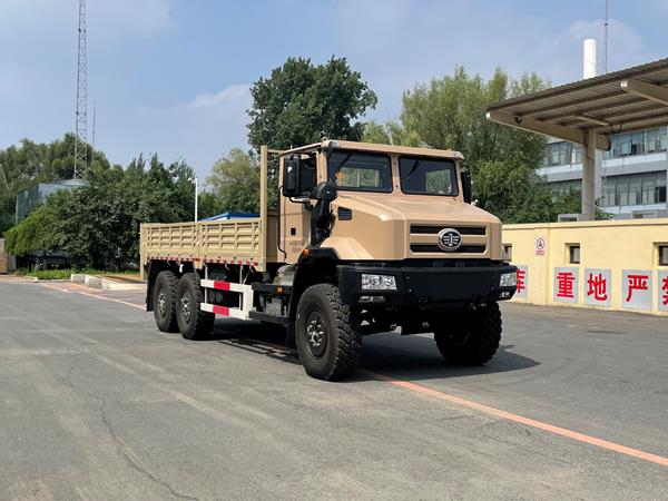解放牌CA5200TSMJ1K2L2TE6Z沙漠车