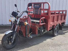 正三轮摩托车