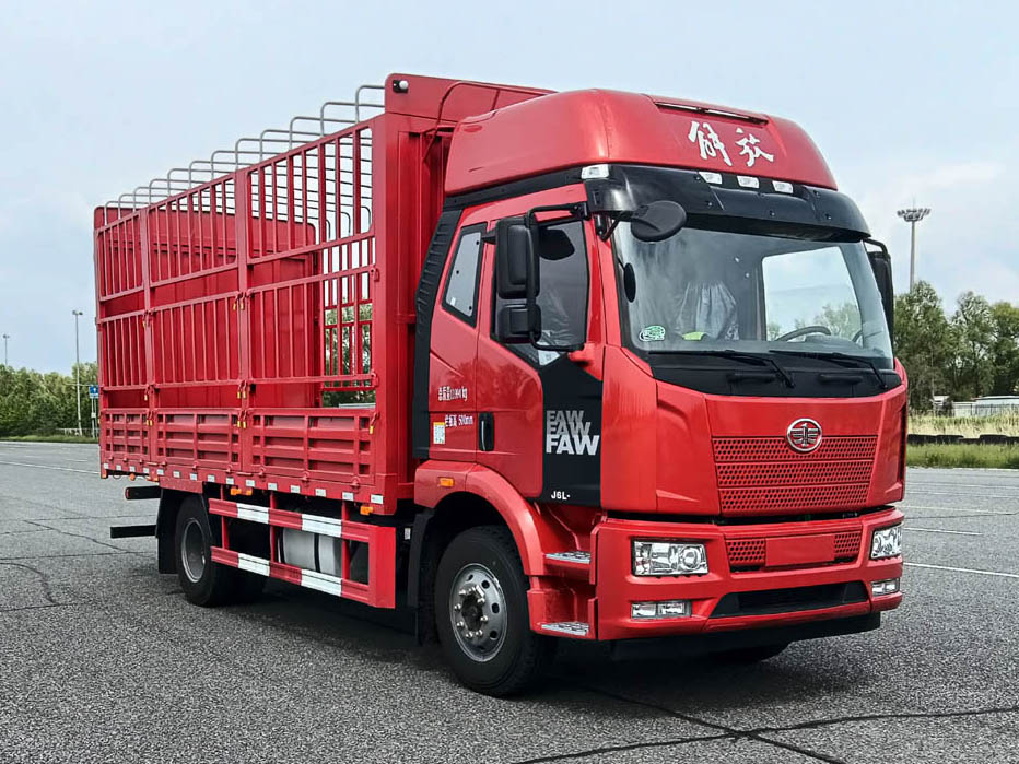 解放牌CA5120CCYP62K1L2E6仓栅式运输车