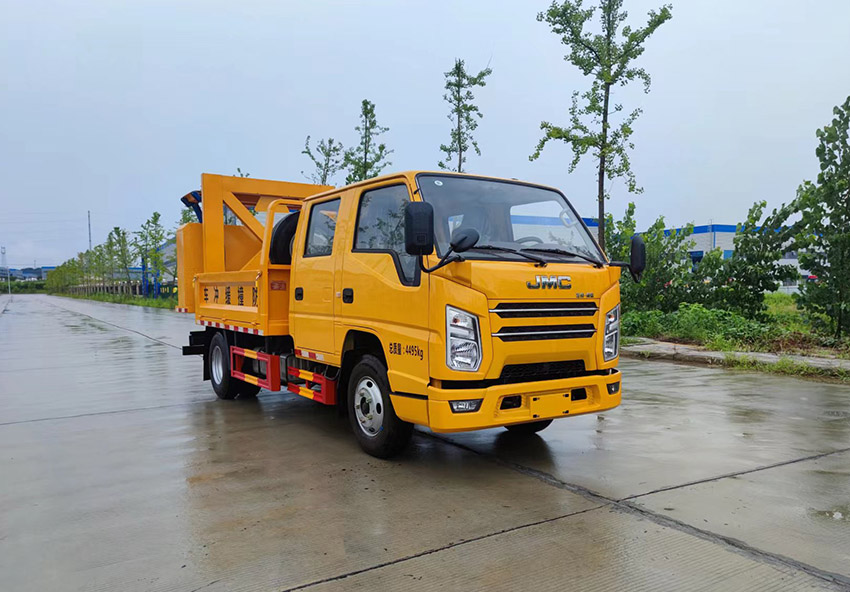 齊東方牌CLD5040TFZ6防撞緩沖車公告圖片