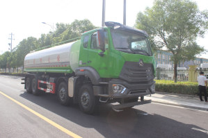 绿化喷洒车