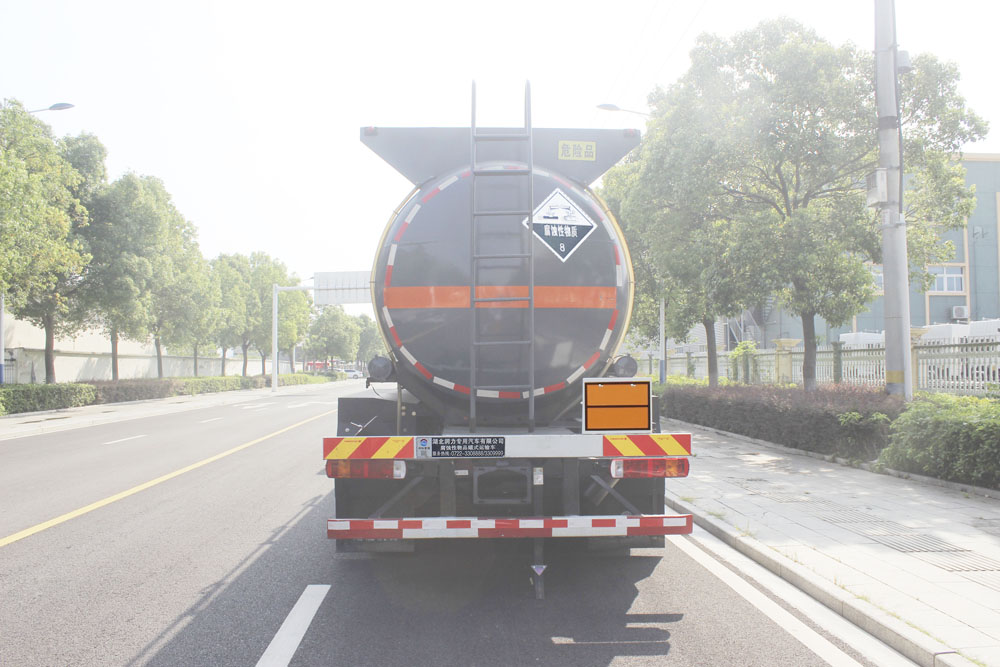 潤知星牌SCS5320GFWCA6腐蝕性物品罐式運輸車公告圖片