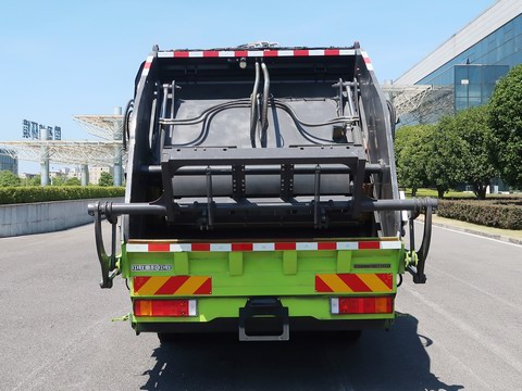 中聯(lián)牌ZBH5121ZYSBJY6壓縮式垃圾車公告圖片