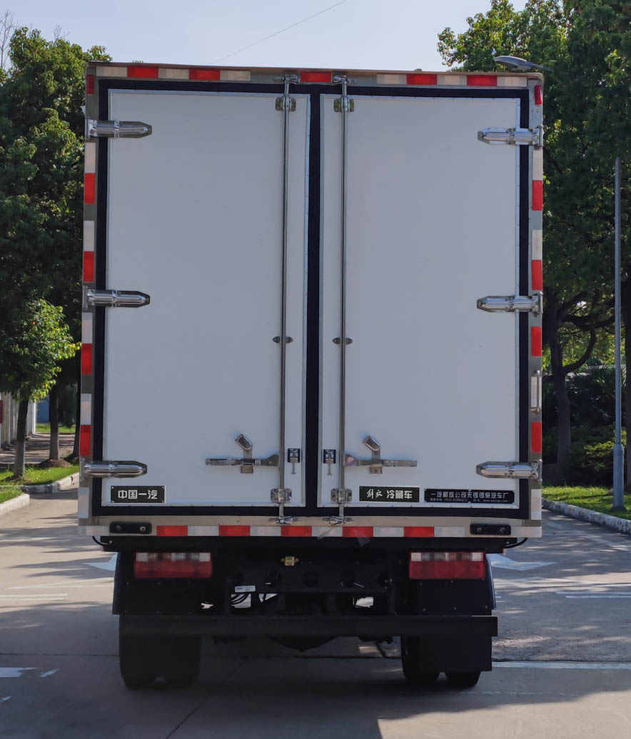 解放牌CA5047XLCP40K42L2E6A84冷藏車公告圖片