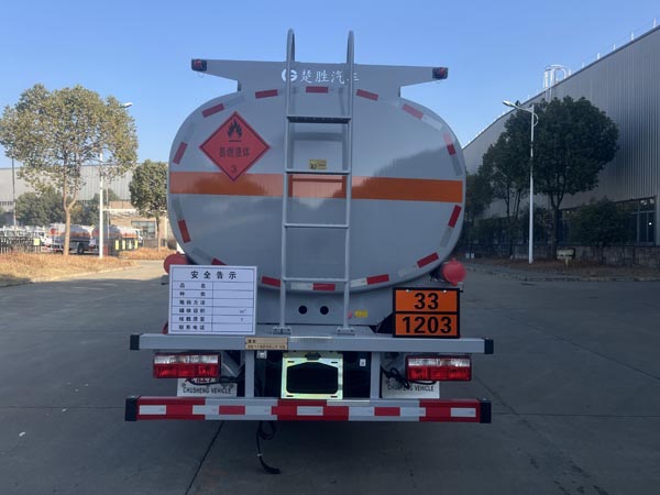 楚勝牌CSC5127GJY6加油車公告圖片