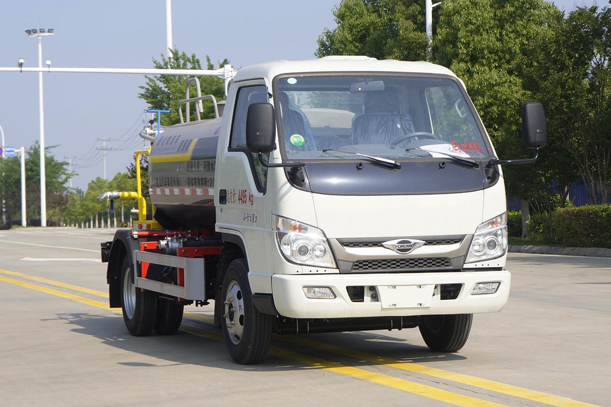 凱力風(fēng)牌KLF5040GPSB6綠化噴灑車公告圖片