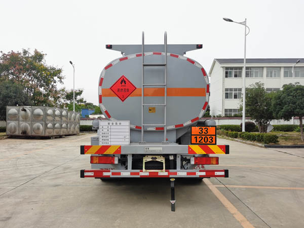 楚勝牌CSC5183GJYEH6A加油車公告圖片