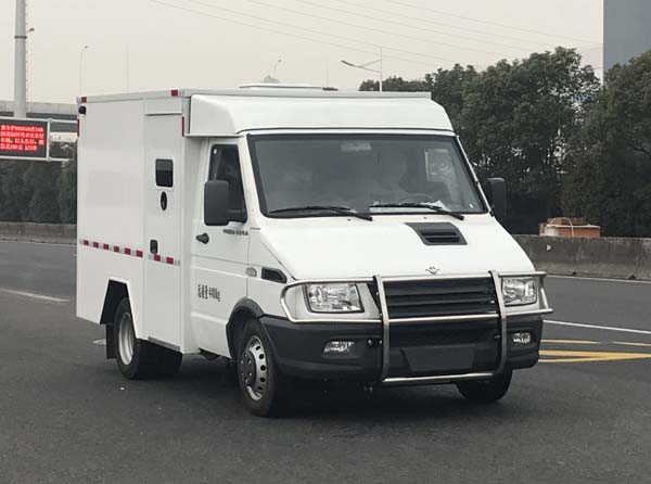 CSZ5047XYC-AMH6型運(yùn)鈔車圖片