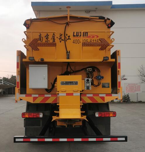 路鑫牌NJJ5251TCX6除雪車公告圖片