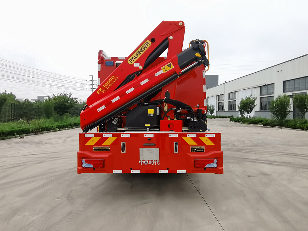 中卓時(shí)代牌ZXF5121TXFJY100/M6搶險(xiǎn)救援消防車公告圖片