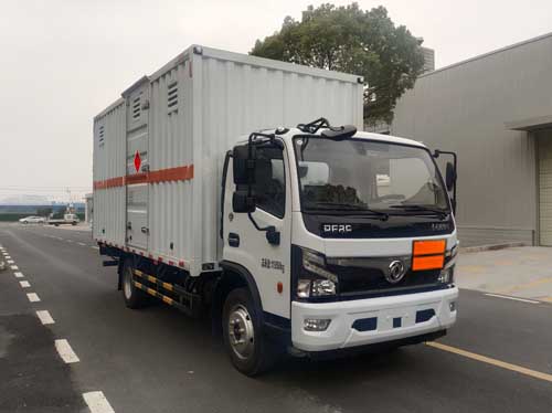 襄鑫鼎牌XDV5125XRYE6易燃液體廂式運輸車公告圖片