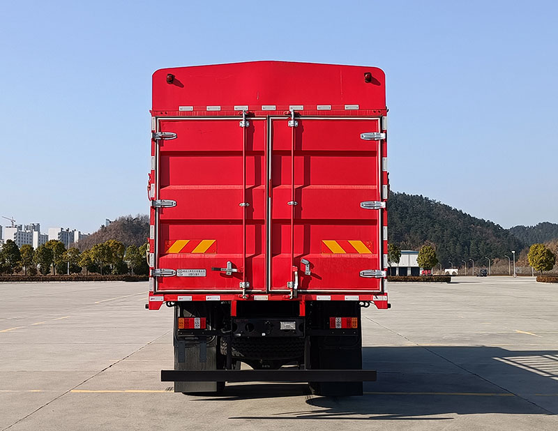 十通牌STQ5183CCYN6倉柵式運輸車公告圖片