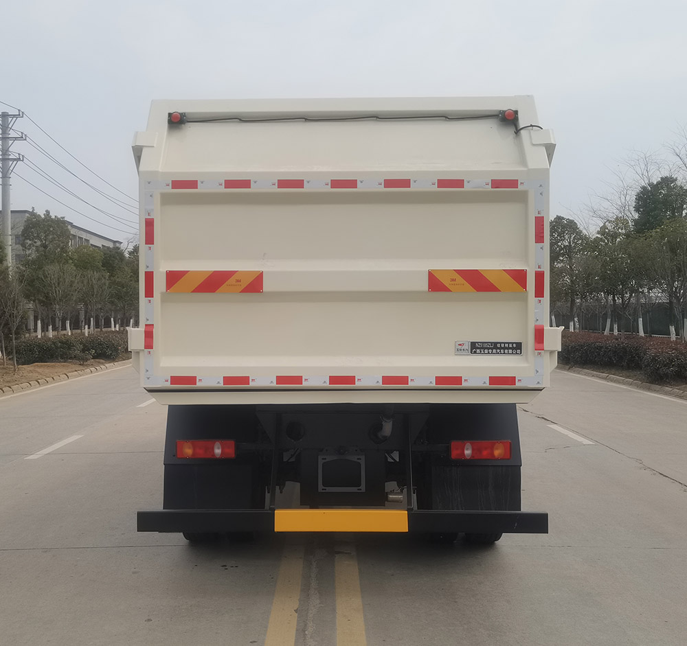 玉柴專汽牌NZ5185ZLJ垃圾轉(zhuǎn)運車公告圖片