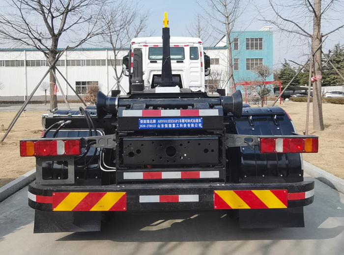 恒陽瑞達牌AHY5311ZXXGF1車廂可卸式垃圾車公告圖片