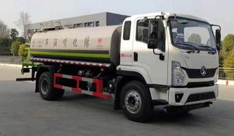 绿化喷洒车