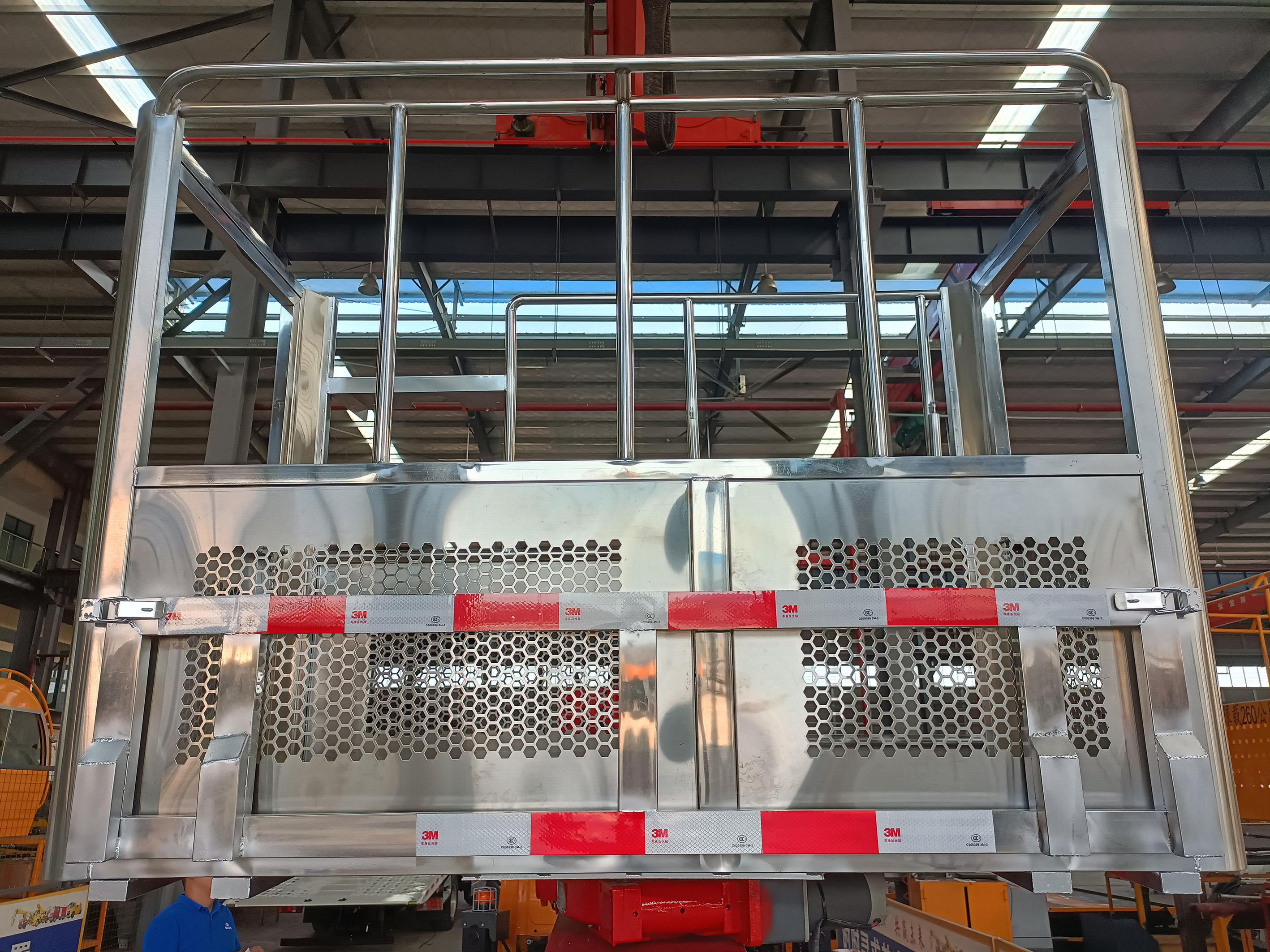 瑞力星牌RLQ5045JGKJ6高空作業(yè)車公告圖片