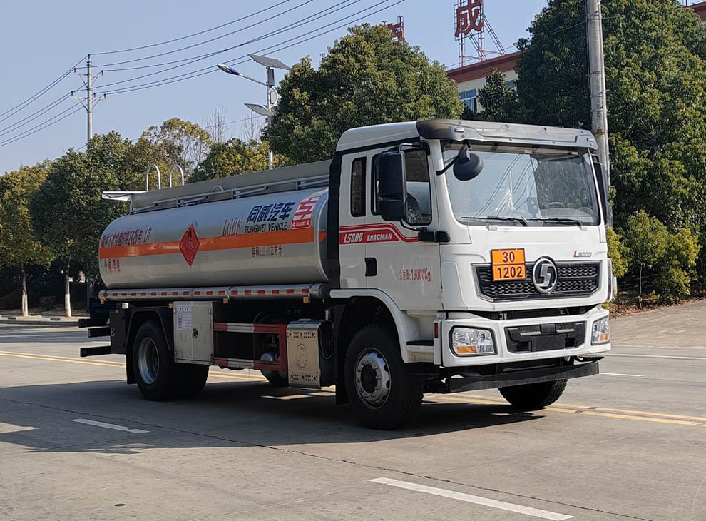 專威牌HTW5189GJYSC6加油車公告圖片