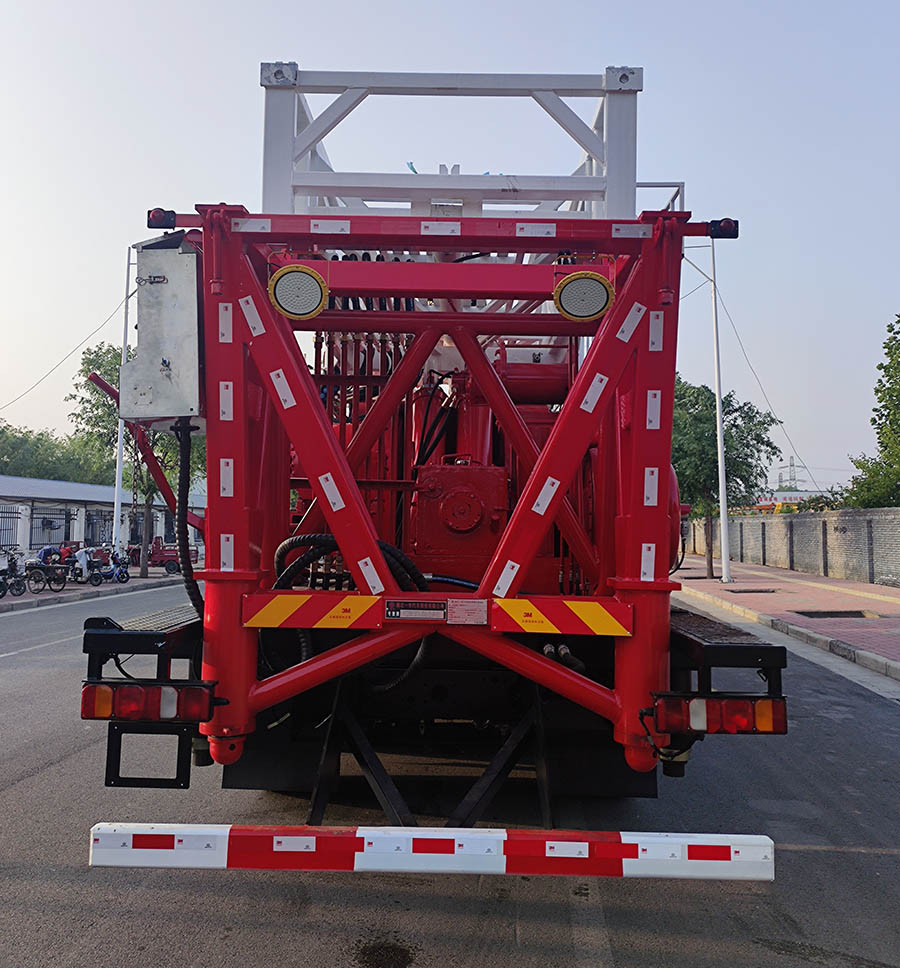 專致牌YZZ5510TXJSX6修井機(jī)公告圖片