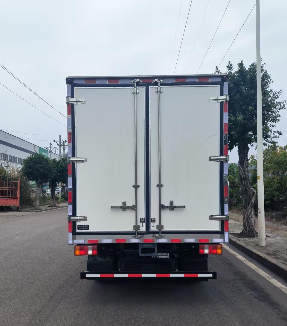 莫敦思特牌XSP5040XLCZZ冷藏車公告圖片