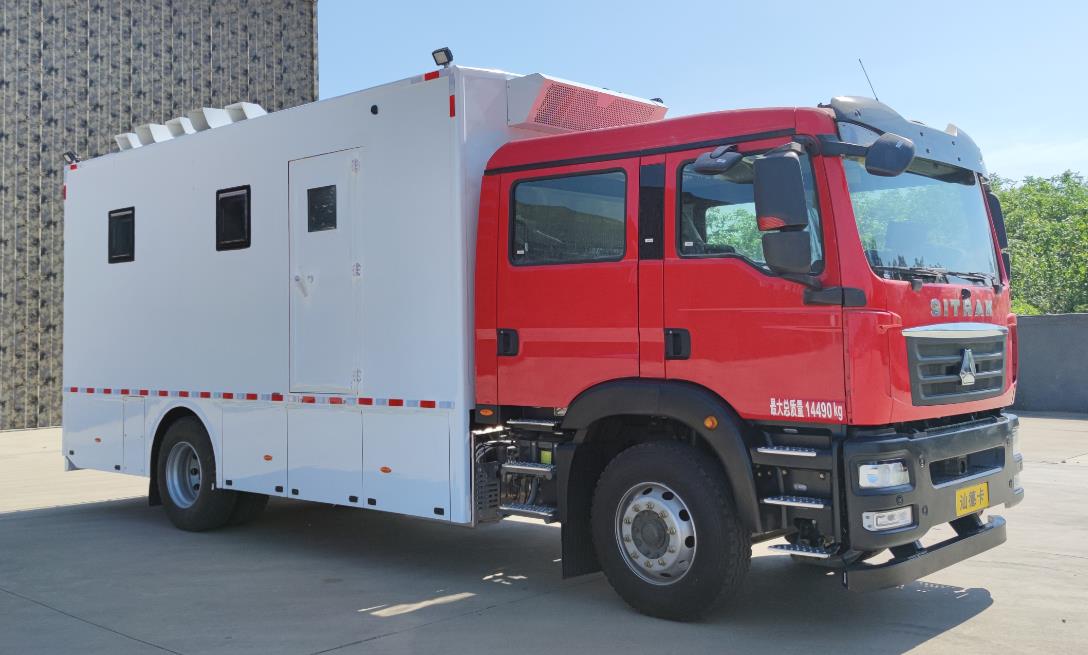 格侖特牌GLT5142XZC野外自行式炊事車